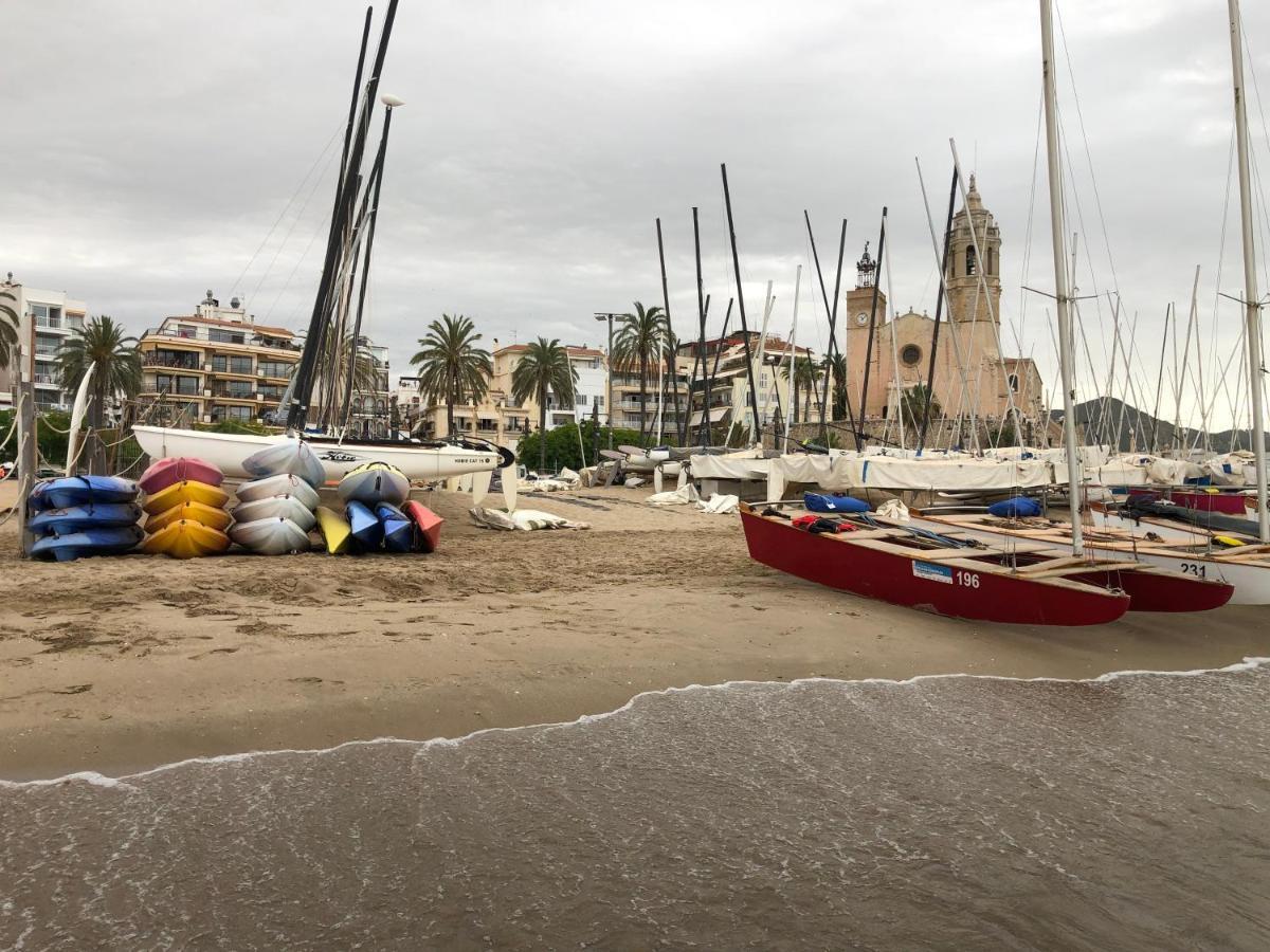 Fragata Beach Seaview Sitges Esterno foto
